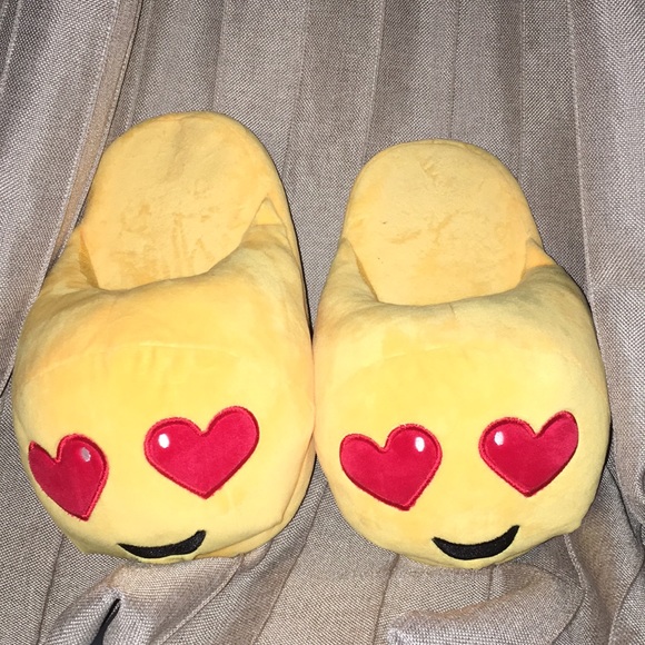 Emoji Slippers - Picture 2 of 6